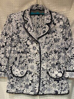 🌸 Vintage Keum Bang Classic Black & White Floral Lace Cardigan Jacket
